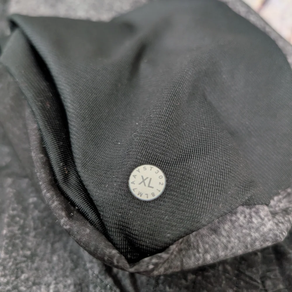 lululemon athletica Black Athletic Shorts - Picture 3 of 5